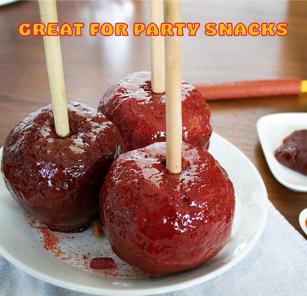 Load image into Gallery viewer, Zumbapica Forritos Mango &amp; Tamarind Mix Soft Caramel Paste for Apples.
